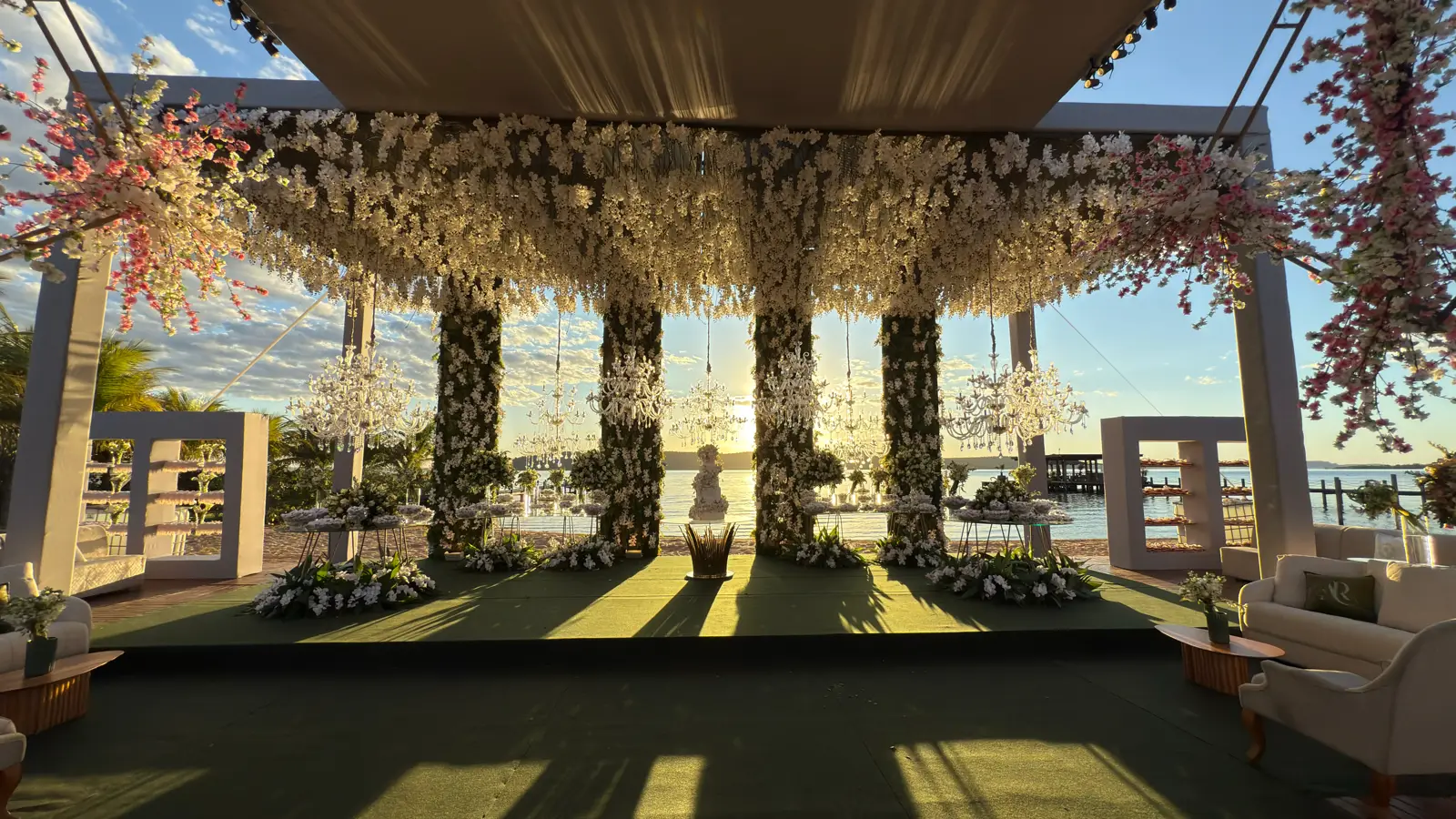 Casamento com estrutura da Ilumine